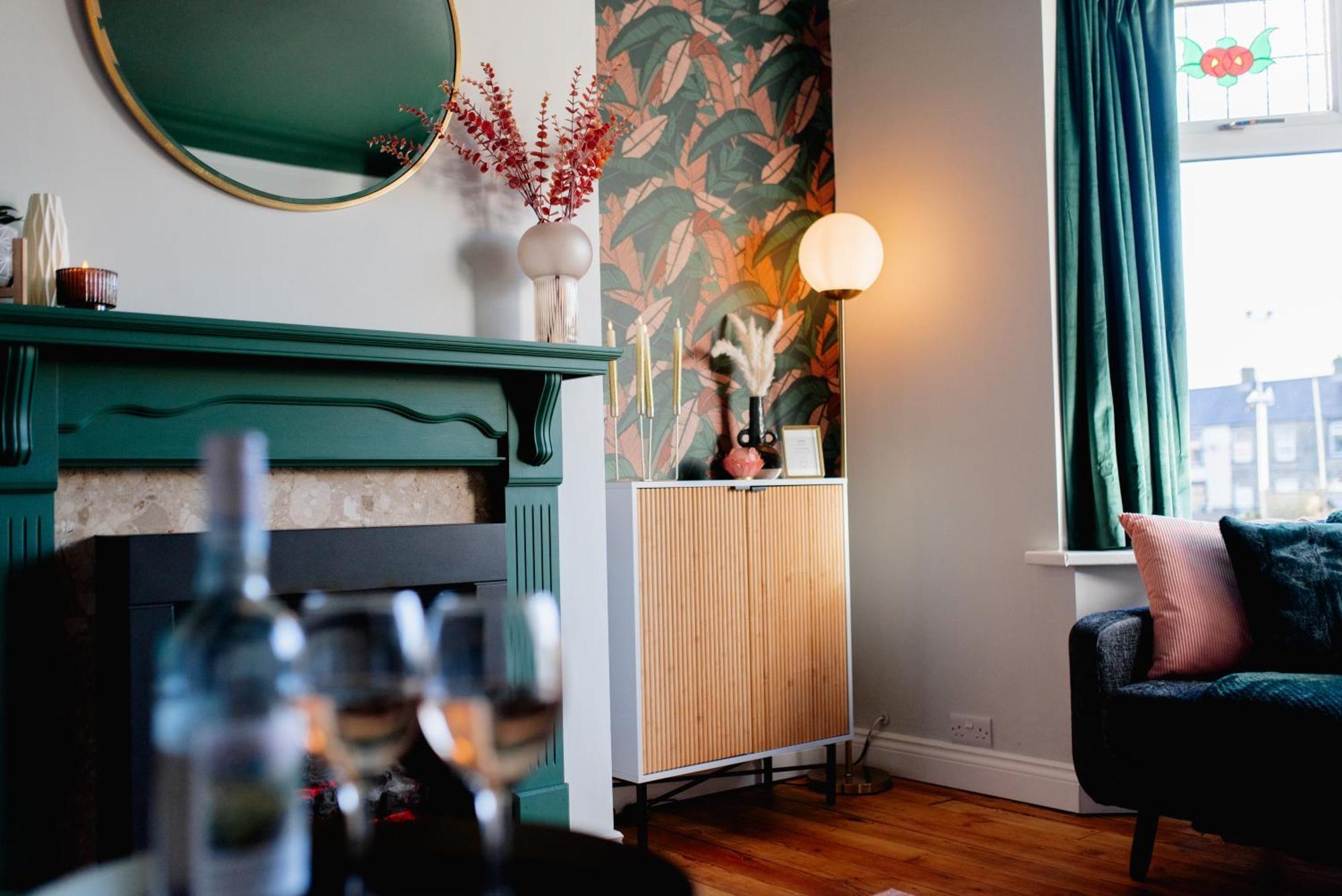 Bowling Terrace By Above Rubies - Stylish, 3 Bedroom, Pet Friendly House In Skipton Eksteriør billede