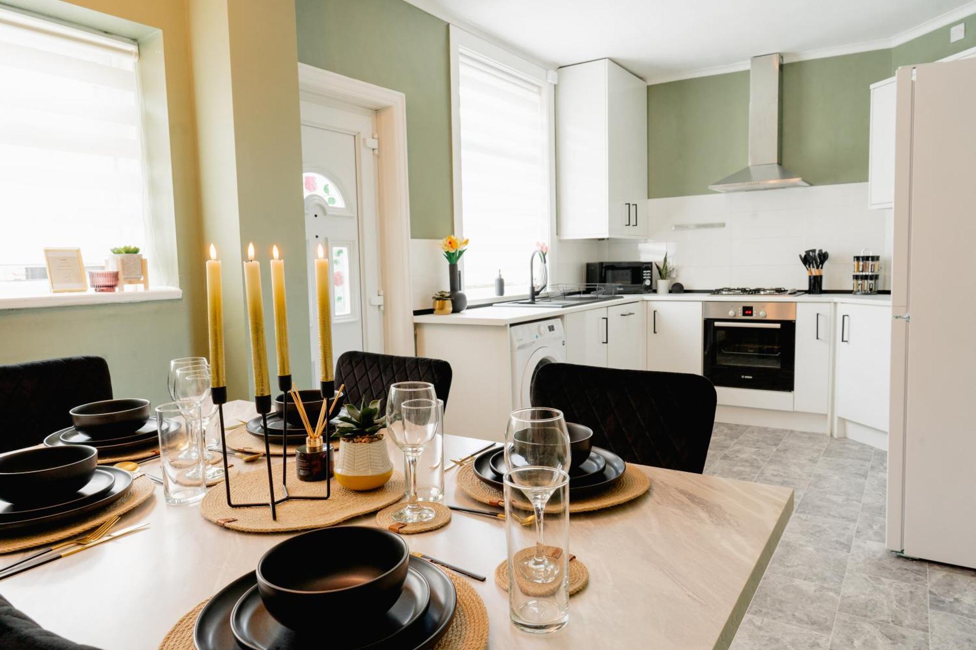 Bowling Terrace By Above Rubies - Stylish, 3 Bedroom, Pet Friendly House In Skipton Eksteriør billede