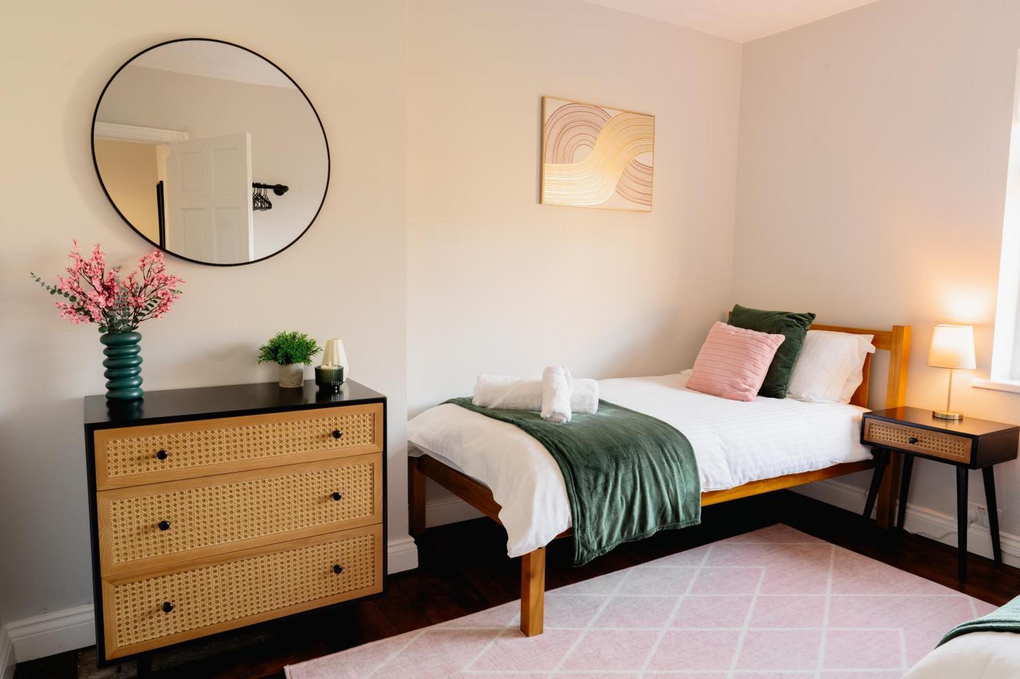 Bowling Terrace By Above Rubies - Stylish, 3 Bedroom, Pet Friendly House In Skipton Eksteriør billede